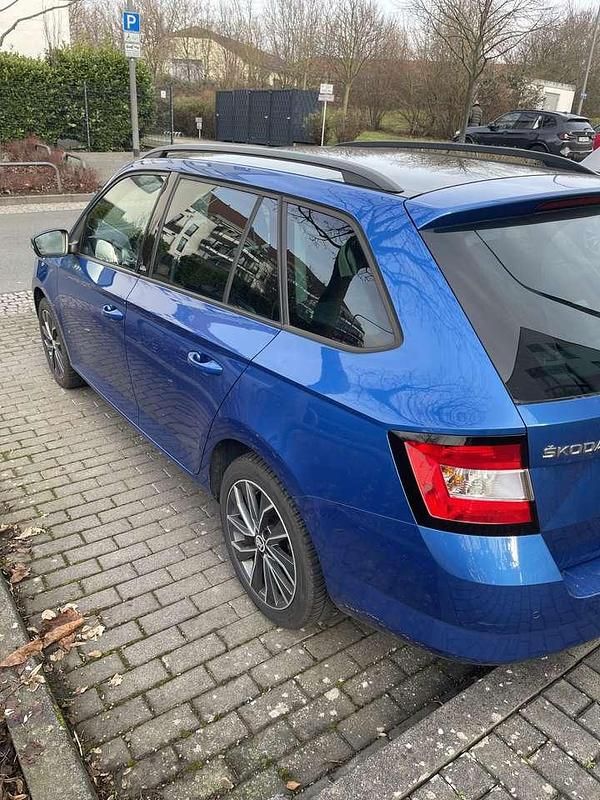Gebraucht Skoda Fabia 90 PS (66 kW) 2015 Blau Kombi