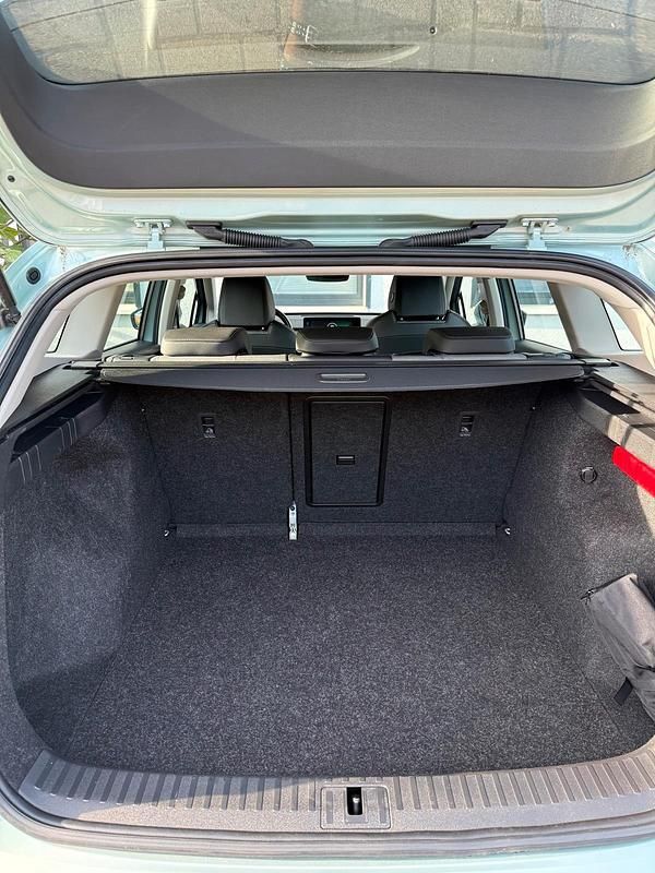 Andere farben Gebraucht 2022 Skoda Enyaq iV SUV | 21.000 € (Superpreis) - Bild 1/4