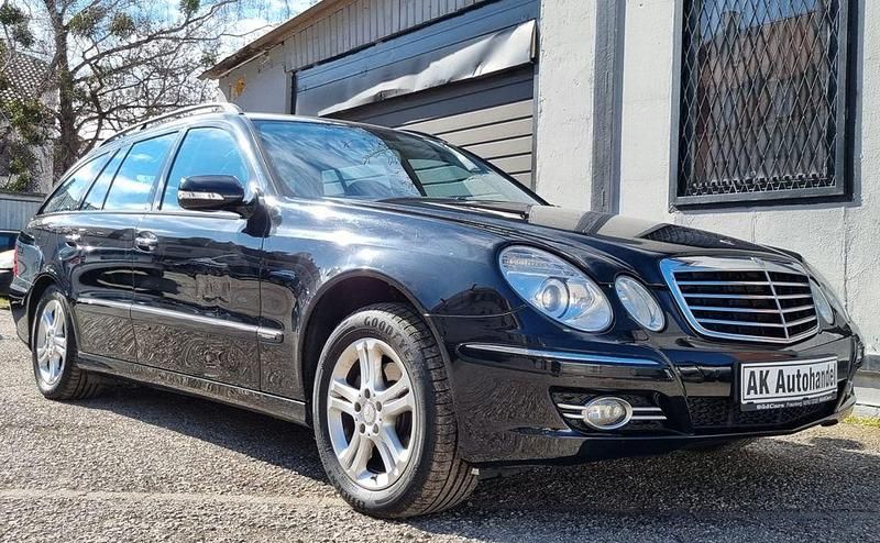 Gebraucht Mercedes E200 184 PS (135 kW) 2008 Schwarz Kombi