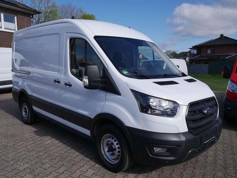 Gebraucht Ford Transit 131 PS (96 kW) 2021 Frostweiß Van / Kleinbus
