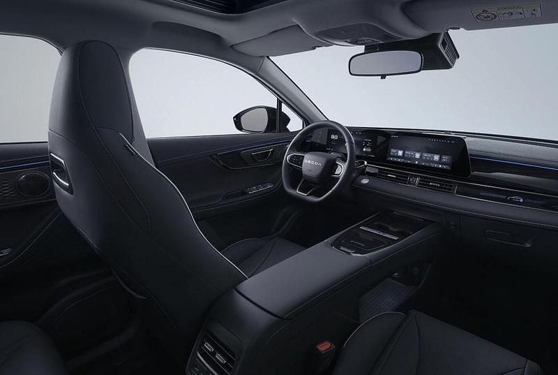 Neu Omoda 5 224 PS (164 kW) 2026 Khaki white SUV