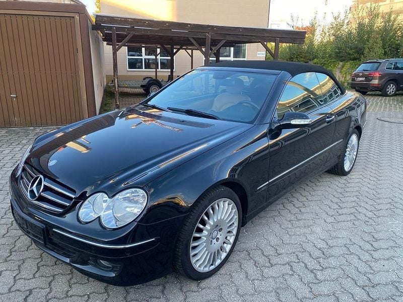 Schwarz Gebraucht 2008 Mercedes CLK200 Avantgarde Cabrio | 10.900 € (Guter Preis) - Bild 1/4
