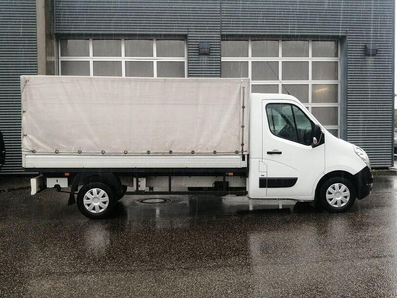 Gebraucht Renault Master 131 PS (96 kW) 2017 Gletscherweiss Van
