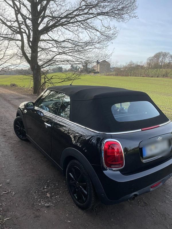 Gebraucht Mini One Cabriolet Chili 102 PS (75 kW) 2020 Schwarz Cabrio