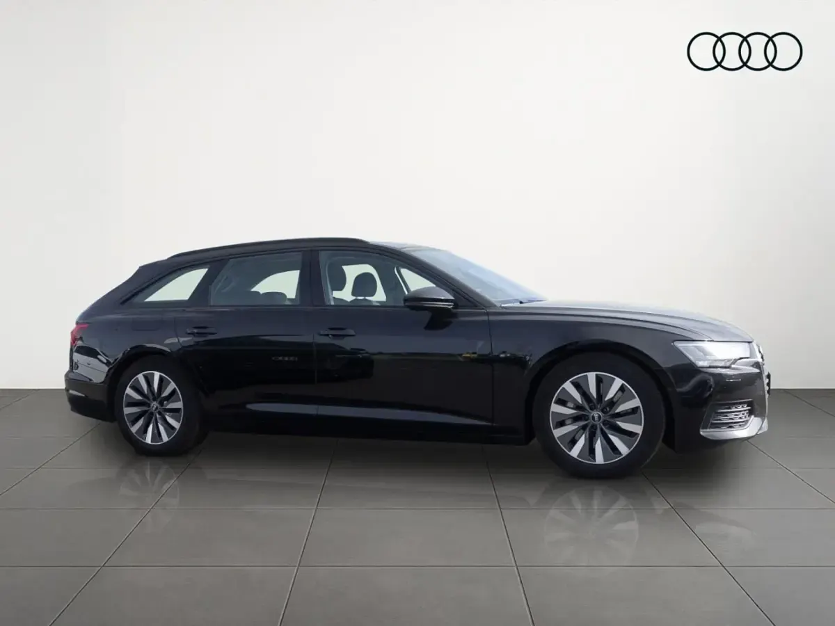 Używany Audi A6 Ambiente 340 KM (250 kW) 2022 Czarny Kombi