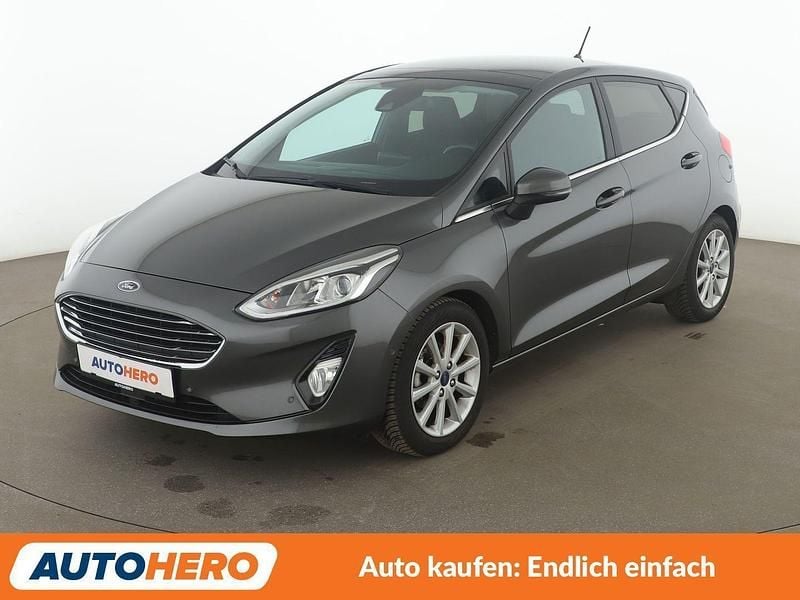 Grau Gebraucht 2017 Ford Fiesta Titanium Kleinwagen | 14.290 € (Etwas zu teuer) - Bild 1/3