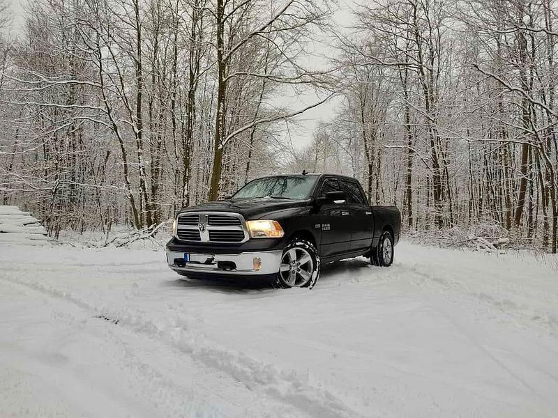 Schwarz Gebraucht 2015 Dodge Ram Abholung | 36.999 € (Teuer) - Bild 1/4