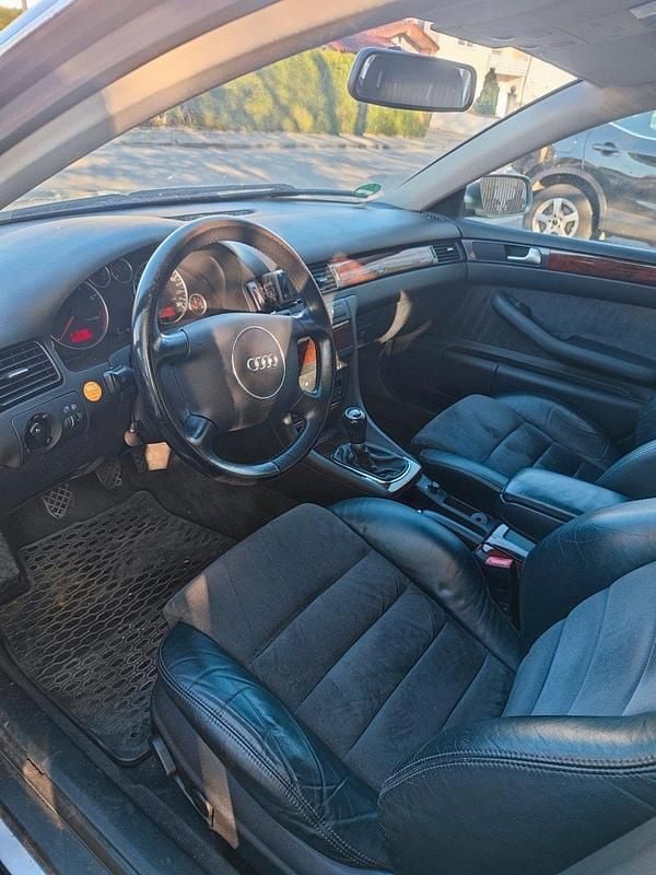 Gebraucht Audi A6 150 PS (110 kW) 2004 Silber Kombi