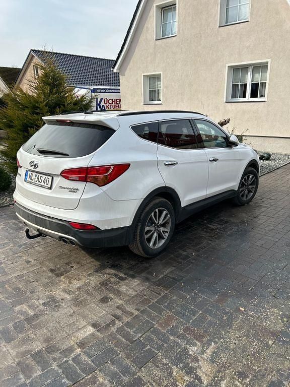 Gebraucht Hyundai Santa Fe Style 150 PS (110 kW) 2014 Weiß SUV