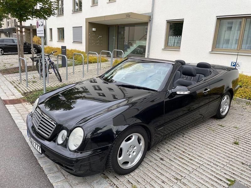 Gebraucht Mercedes CLK200 Elegance 163 PS (119 kW) 2000 Schwarz Cabrio