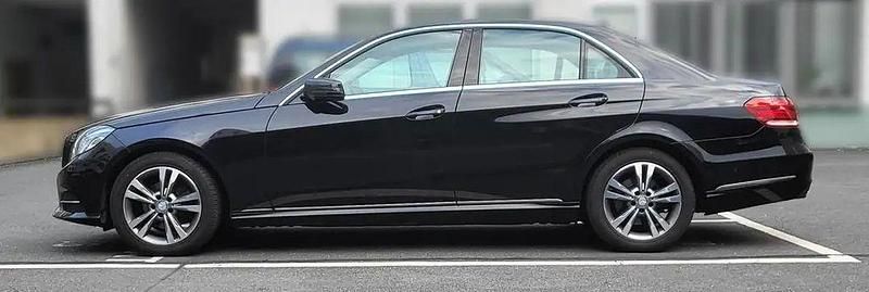 Gebraucht Mercedes E200 Elegance 184 PS (135 kW) 2014 Schwarz Limousine