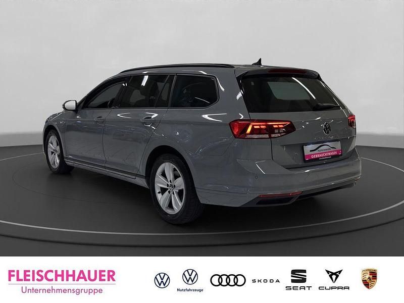 Gebraucht VW Passat Conceptline 218 PS (160 kW) 2022 Grau Kombi