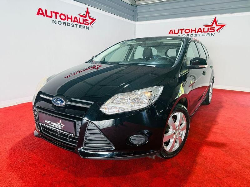 Schwarz Gebraucht 2014 Ford Focus Ambiente Limousine | 3.000 € - Bild 1/4