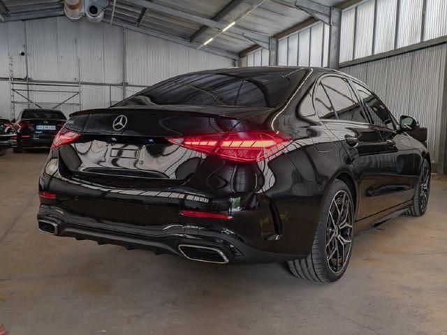 Gebraucht Mercedes C200 AMG 204 PS (150 kW) 2025 Weiss unilack polarweiß Limousine
