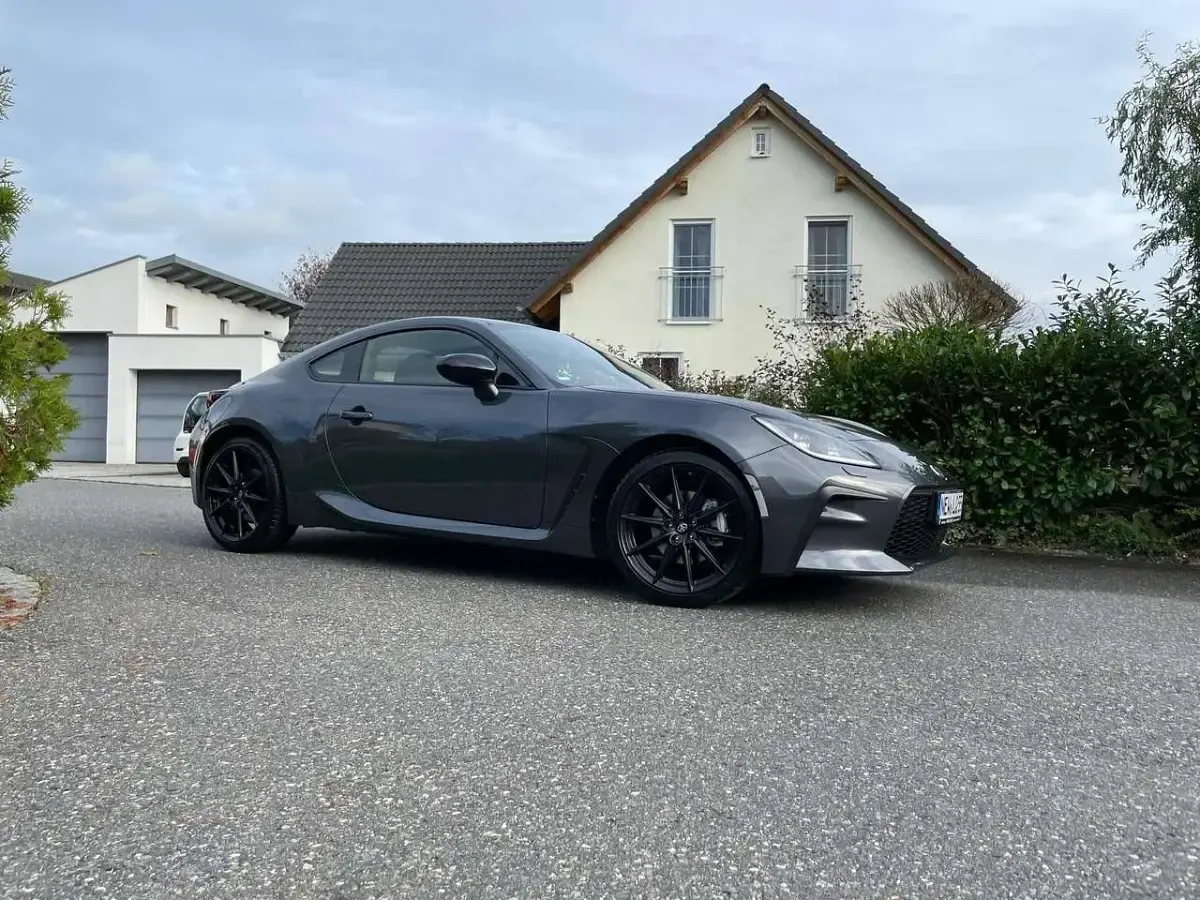 Gebraucht Toyota GR86 234 PS (172 kW) 2022 Grau Coupé