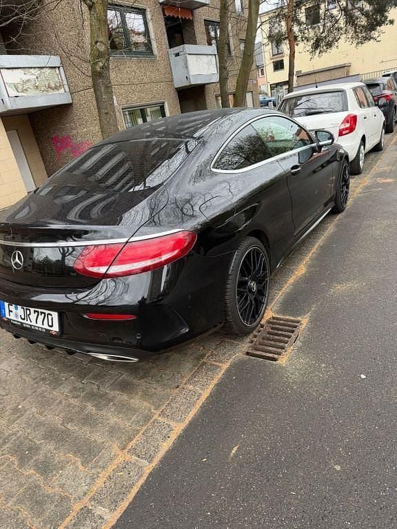 Gebraucht Mercedes C250 AMG line 211 PS (155 kW) 2016 Schwarz Coupé