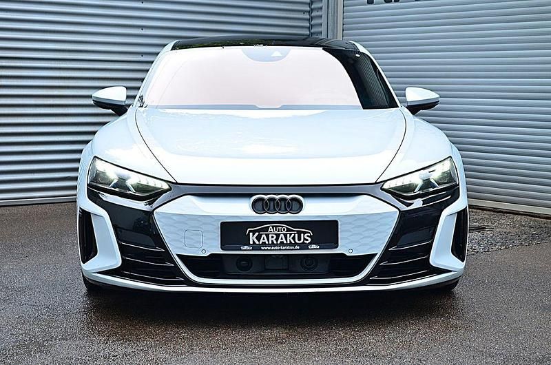 Gebraucht Audi e-tron GT quattro Sport 439 kW (598 PS) 2022 Grau Limousine