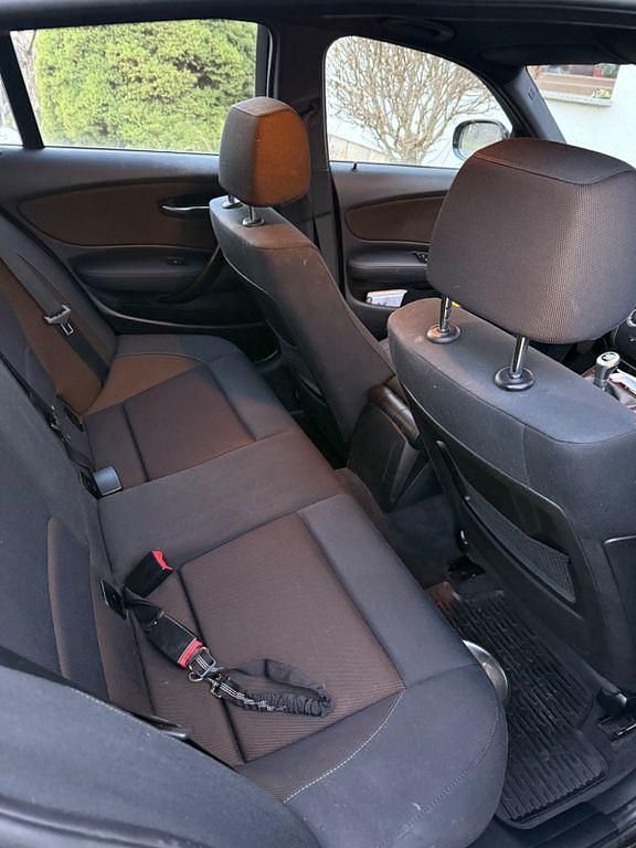 Gebraucht BMW 116 122 PS (89 kW) 2010 Braun Kleinwagen