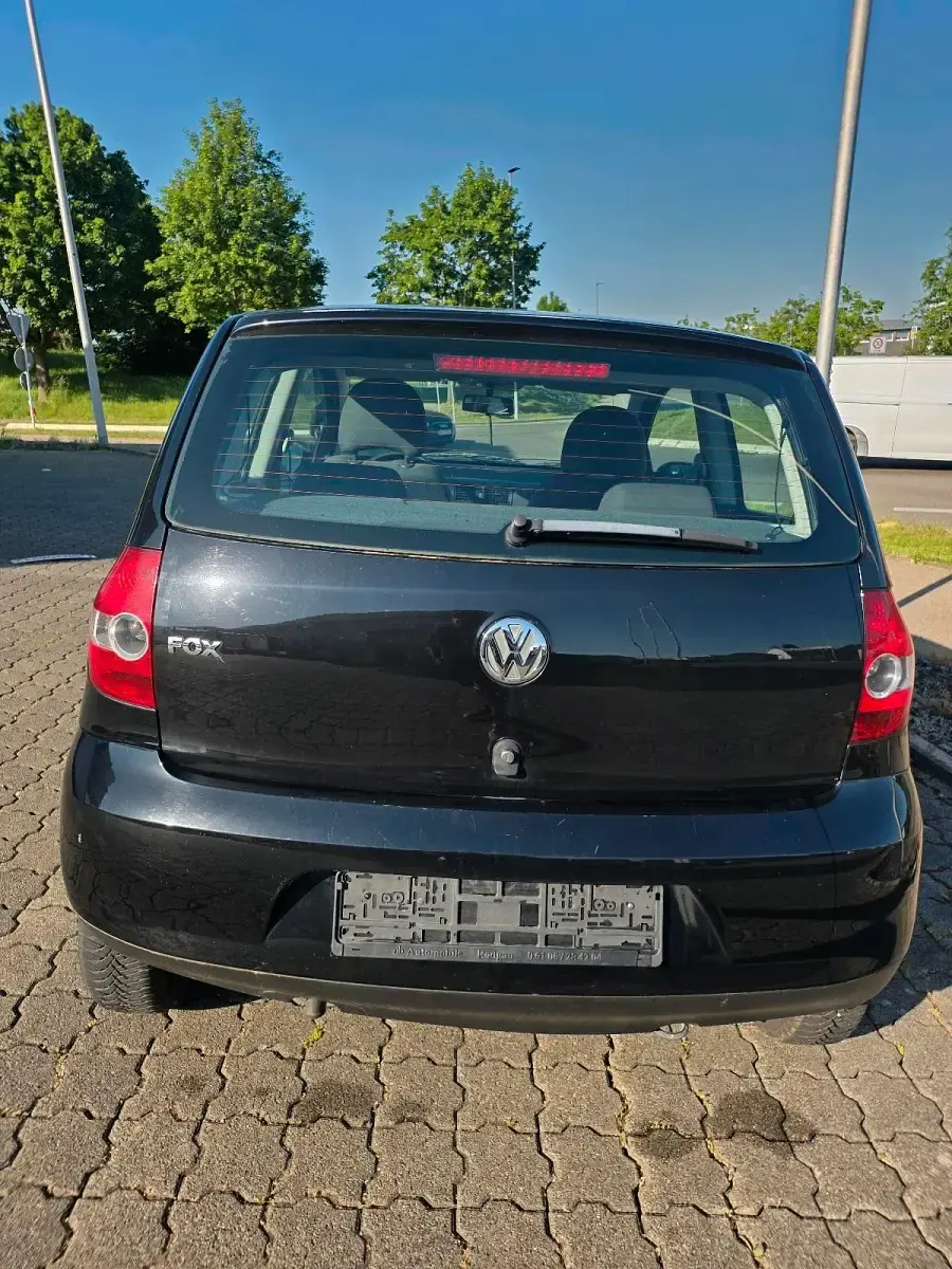 Gebraucht VW Fox 54 PS (39 kW) 2006 Schwarz Kleinwagen