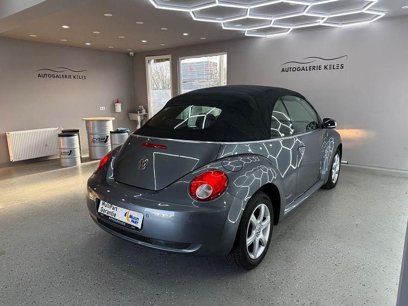 Gebraucht VW New Beetle Cabriolet 102 PS (75 kW) 2010 Grau Cabrio