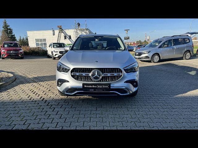 Gebraucht 2023 Mercedes GLA180 SUV | 37.330 € (Teuer) - Bild 1/4