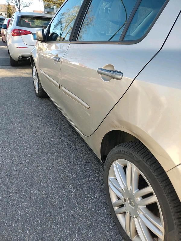 Gebraucht Renault Clio II 116 PS (85 kW) 2006 Gold Kleinwagen