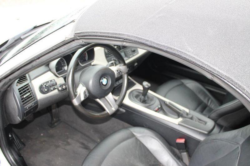 Gebraucht BMW Z4 Sport Line 170 PS (125 kW) 2005 Silber Cabrio