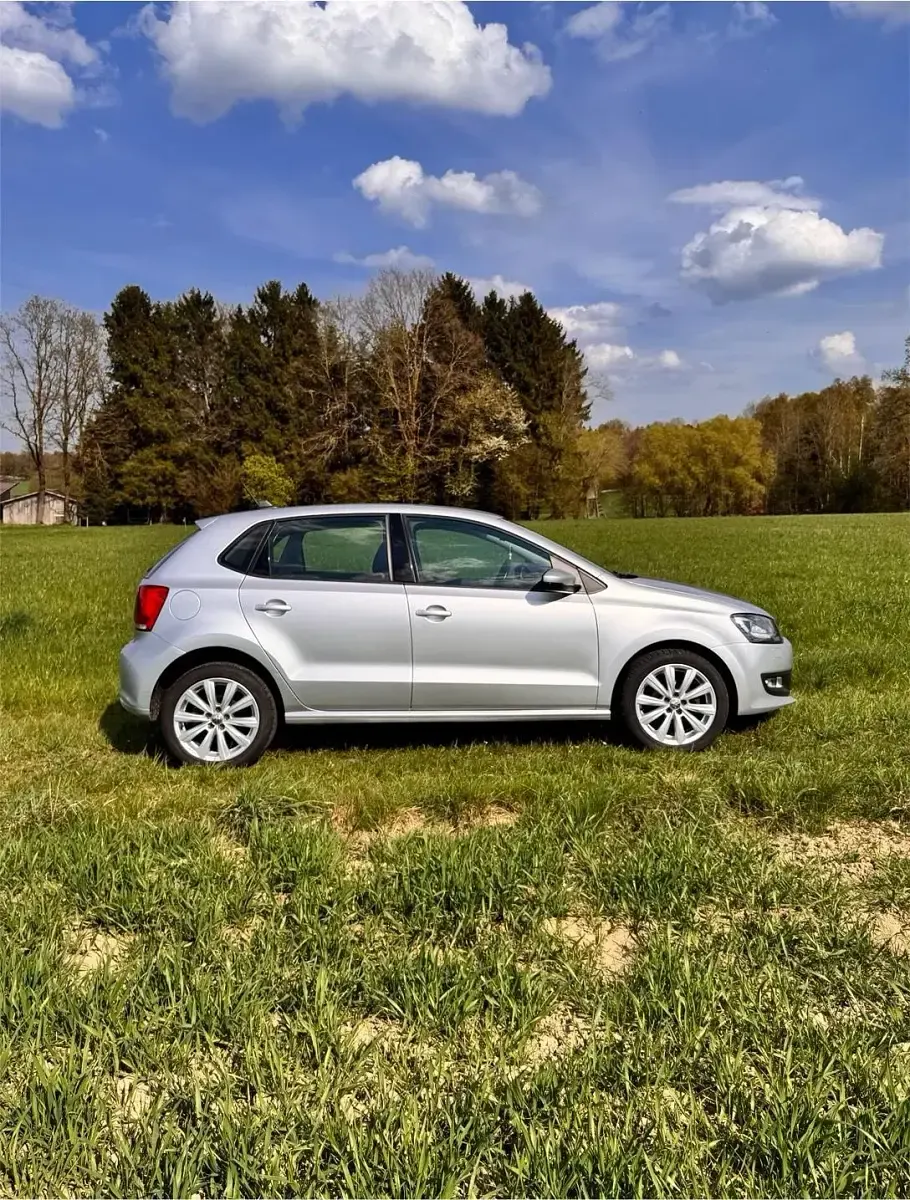 Gebraucht VW Polo 90 PS (66 kW) 2011 Silber Kleinwagen