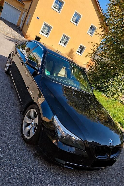 Second-hand BMW 525 Performance 218 CP (160 kW) 2007 Negru Berlinǎ