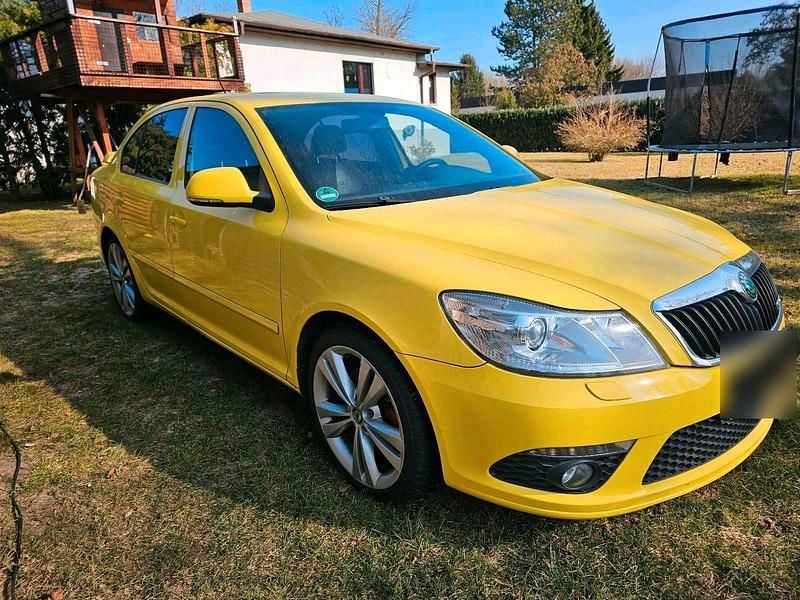 Second-hand Skoda Octavia RS 200 CP (147 kW) 2012 Galben Berlinǎ