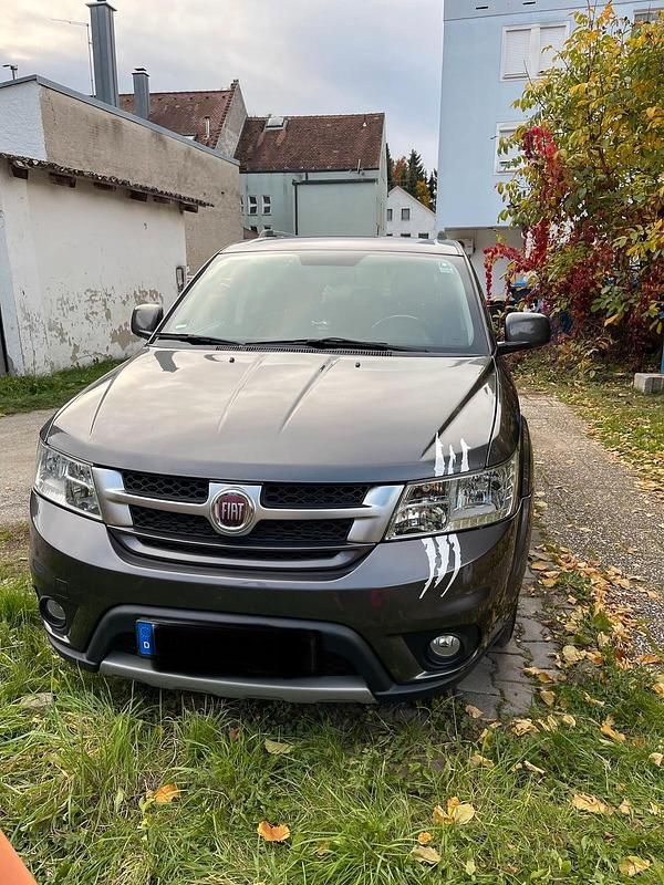 Gebraucht Fiat Freemont 170 PS (125 kW) 2015 Grau SUV