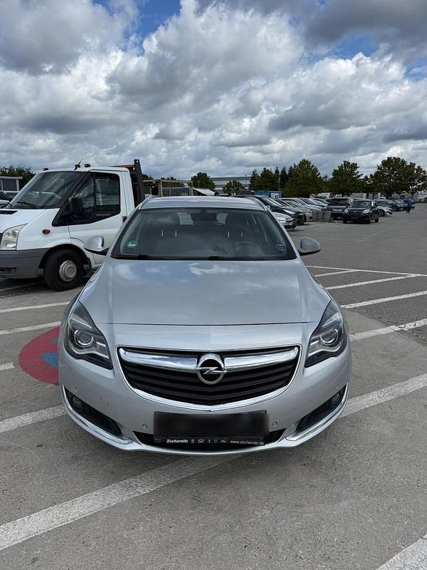 Silber Gebraucht 2016 Opel Insignia Kombi | 4.200 € (Guter Preis) - Bild 1/4