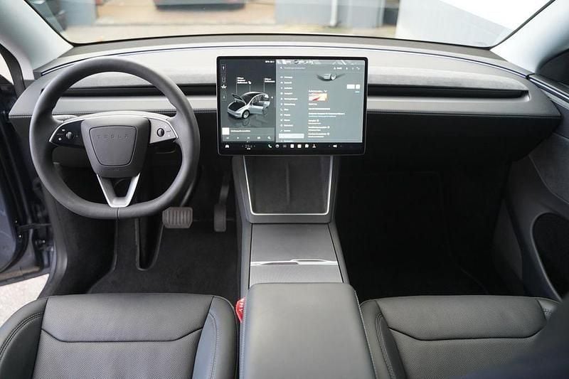 Gebraucht Tesla Model Y 378 kW (514 PS) 2025 Silber SUV