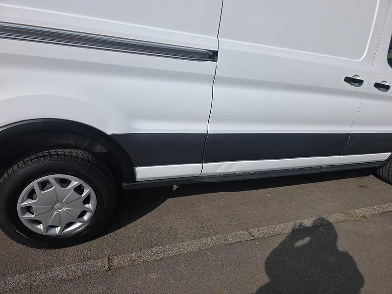 Gebraucht Ford Transit 131 PS (96 kW) 2019 Weiß Van / Kleinbus