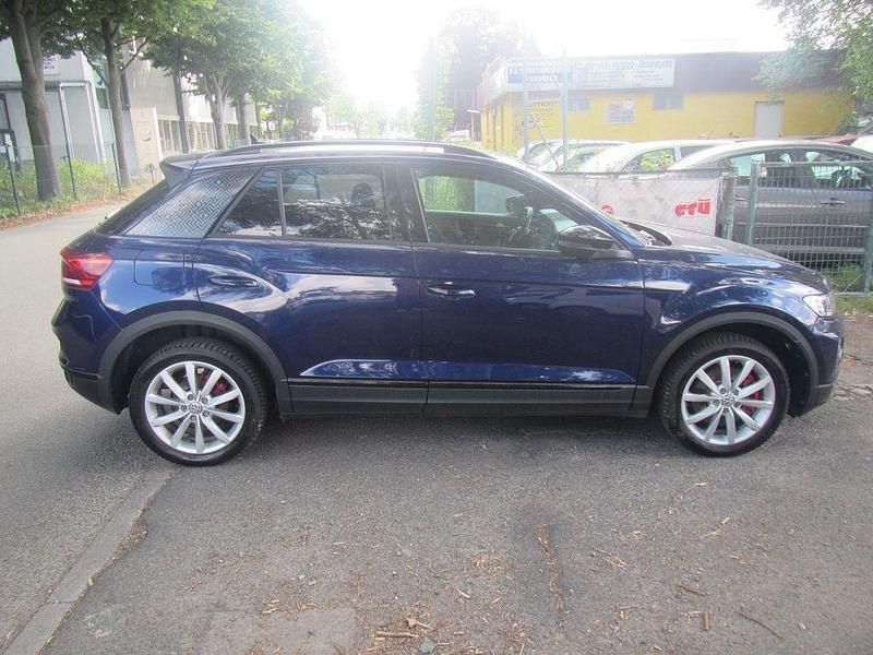 Gebraucht VW T-Roc Sport 150 PS (110 kW) 2020 Blau SUV
