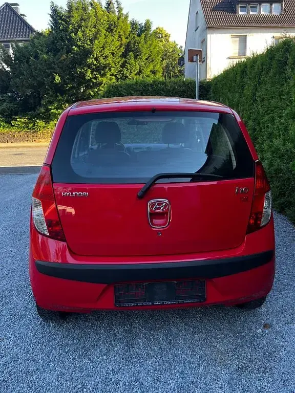 Gebraucht Hyundai i10 67 PS (49 kW) 2008 Rot Kleinwagen