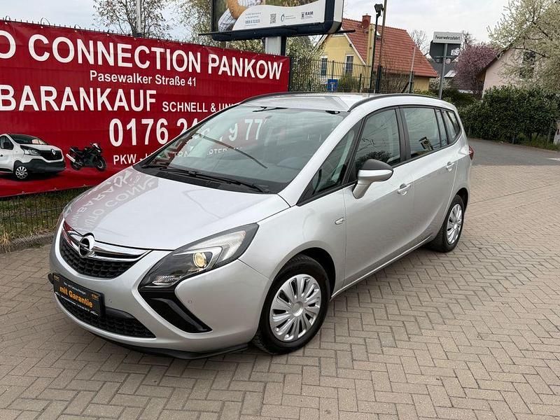 Usata Opel Zafira Tourer 120 CV (88 kW) 2012 Argento Monovolume