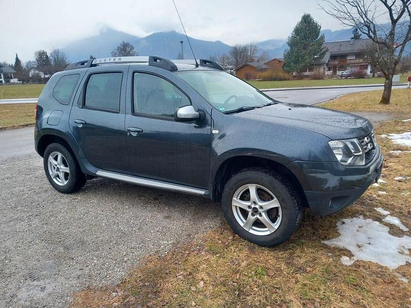 Gebraucht Dacia Duster Prestige 109 PS (80 kW) 2016 Grau SUV