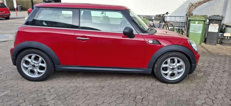 Gebraucht Mini ONE 95 PS (69 kW) 2008 Rot Kleinwagen