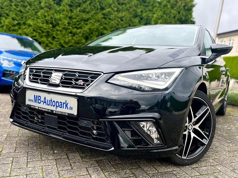 Schwarz Gebraucht 2018 Seat Ibiza Beats Limousine | 16.590 € (Fairer Preis) - Bild 1/4