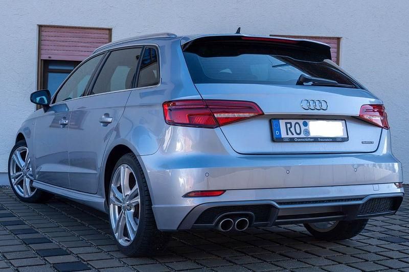 Gebraucht Audi A3 Design 190 PS (139 kW) 2019 Silber Limousine