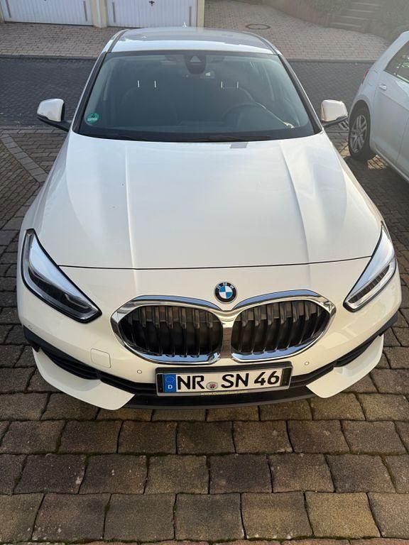 Gebraucht BMW 118 Advantage 140 PS (102 kW) 2020 Weiß Kleinwagen