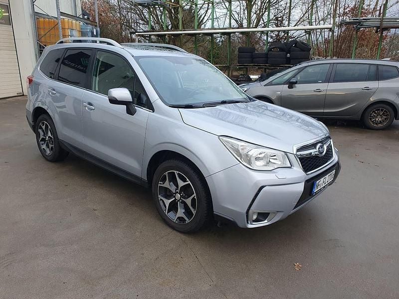 Silber Gebraucht 2014 Subaru Forester Platinum SUV | 17.600 € (Fairer Preis) - Bild 1/4