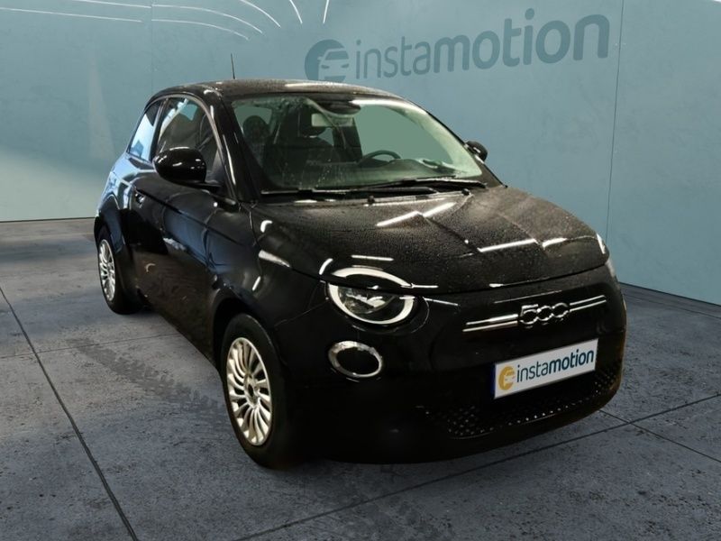 Schwarz Gebraucht 2021 Fiat 500e Action Limousine | 14.430 € (Etwas zu teuer) - Bild 1/3