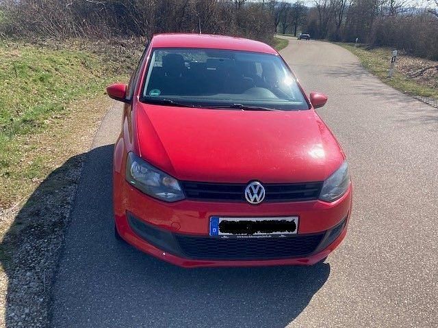 Gebraucht VW Polo 60 PS (44 kW) 2011 Rot Kleinwagen