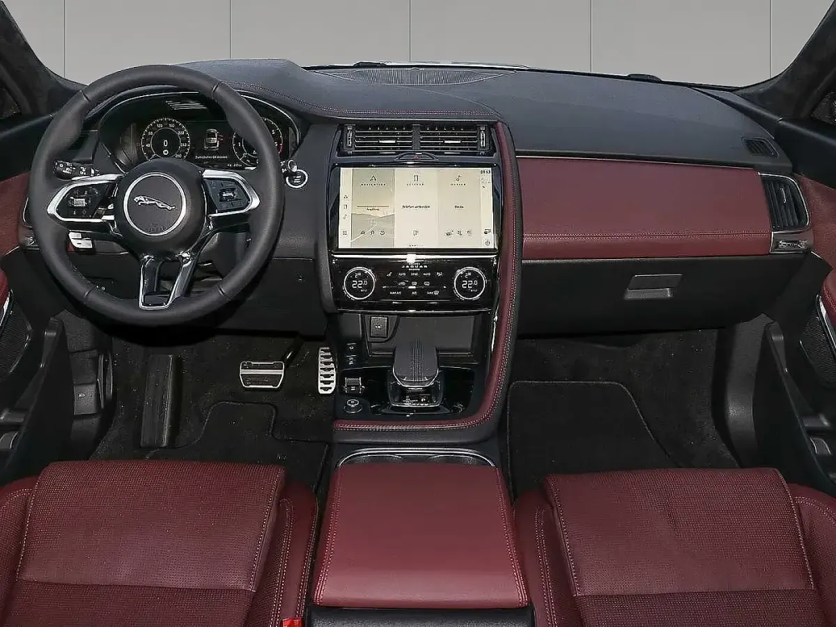 Używany Jaguar E-Pace R-Dynamic 253 KM (186 kW) 2024 Biały SUV