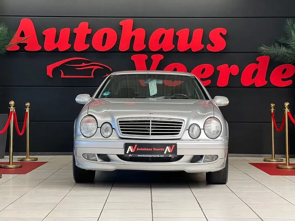Gebraucht Mercedes CLK200 163 PS (119 kW) 2001 Silber Coupé