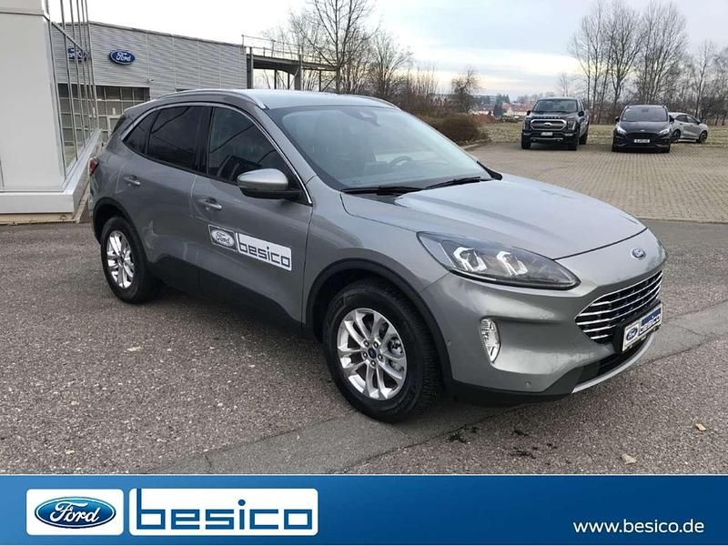 Solarsilber Gebraucht 2023 Ford Kuga Titanium X SUV | 30.890 € (Etwas zu teuer) - Bild 1/4