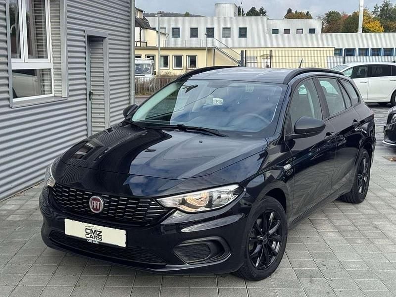 Schwarz Gebraucht 2017 Fiat Tipo More Kombi | 9.780 € (Fairer Preis) - Bild 1/4