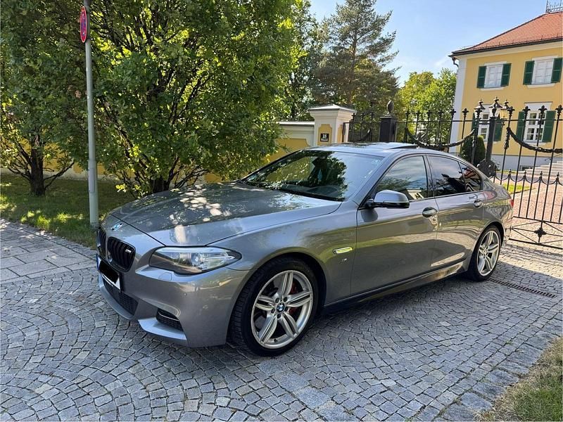 Grau Gebraucht 2014 BMW M550 Performance Limousine | 16.500 € (Teuer) - Bild 1/4